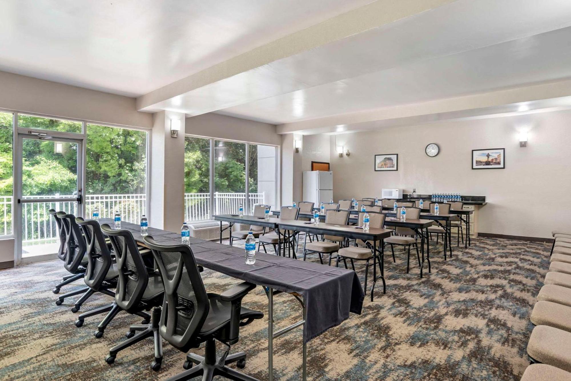 Sleep Inn & Suites Montgomery East I-85 Экстерьер фото