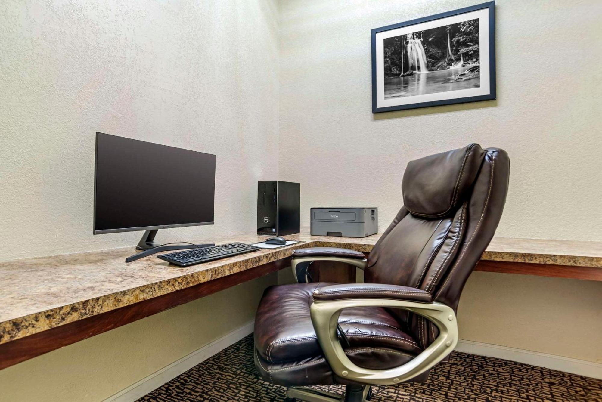 Sleep Inn & Suites Montgomery East I-85 Экстерьер фото