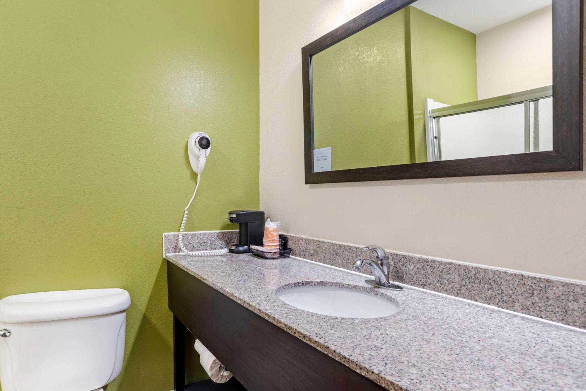 Sleep Inn & Suites Montgomery East I-85 Экстерьер фото